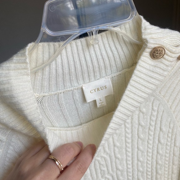 New cream sweater. - Picture 3 of 5